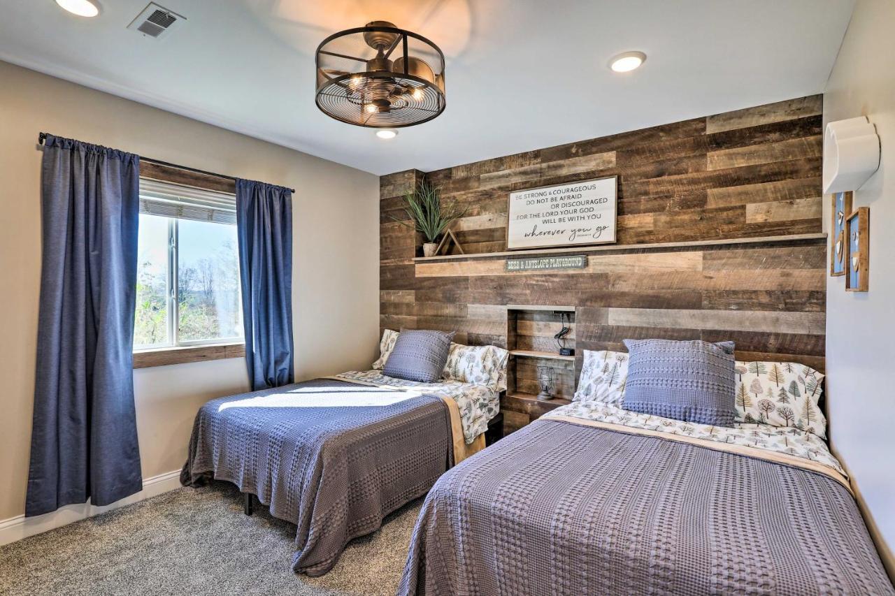 Вилла Chic Williamstown Retreat With Pool And Hot Tub! Экстерьер фото